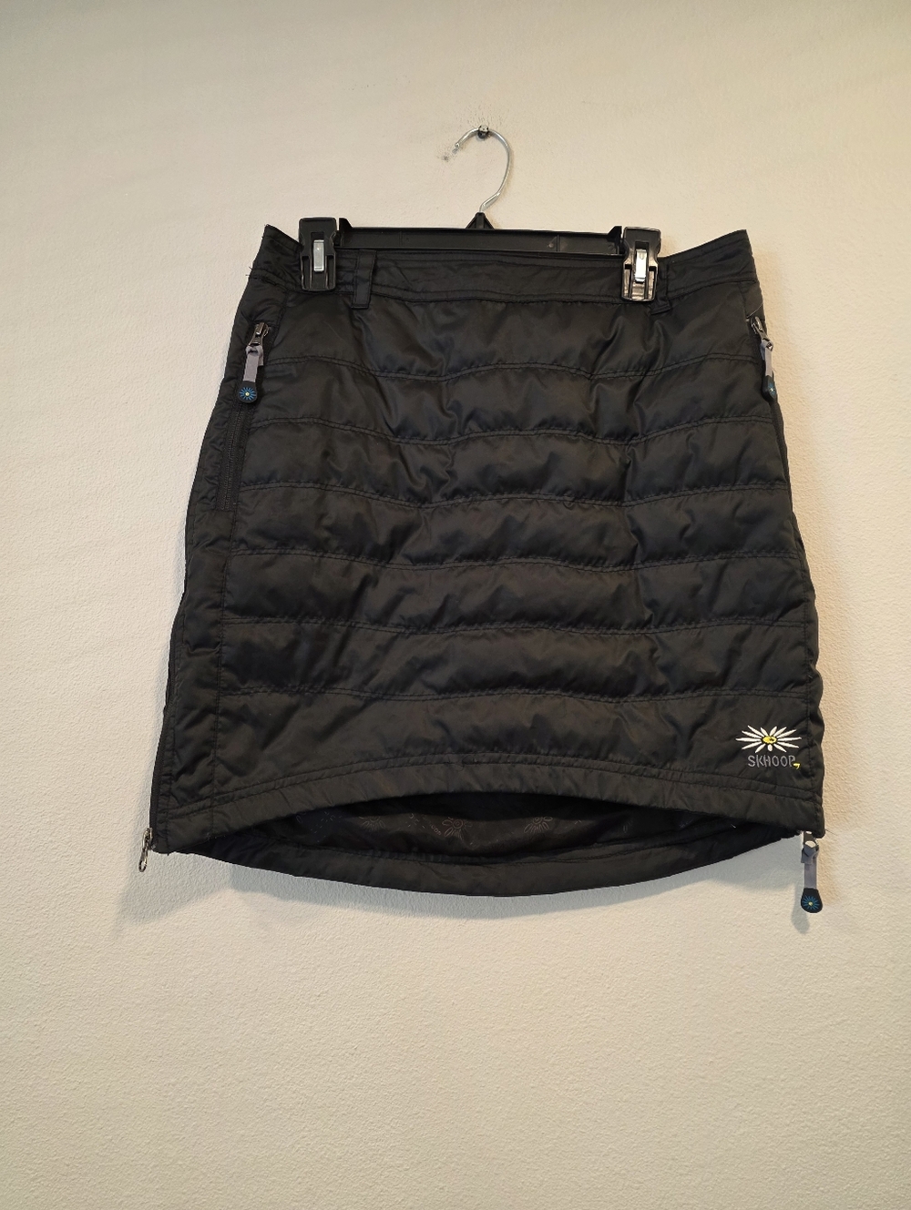 Skhoop Short Black Down Skirt